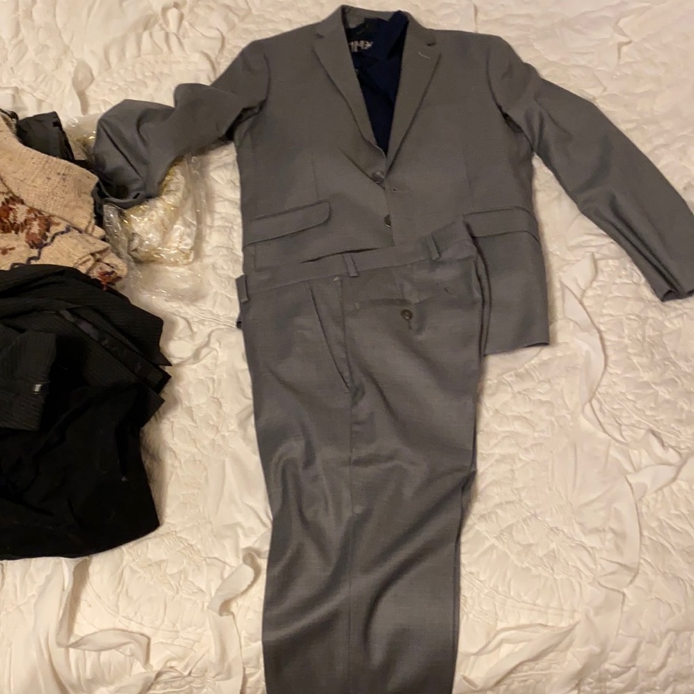 Suit Man gray teen small adult 30/30 pants and 38 S reaction Kenneth Cole